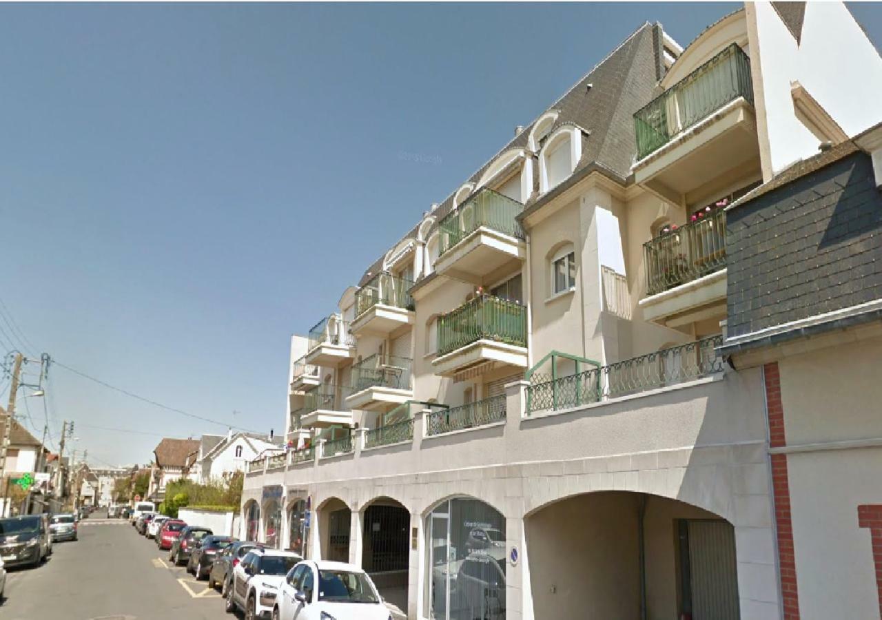 Cabourg - Hyper Centre, Plage Екстер'єр фото